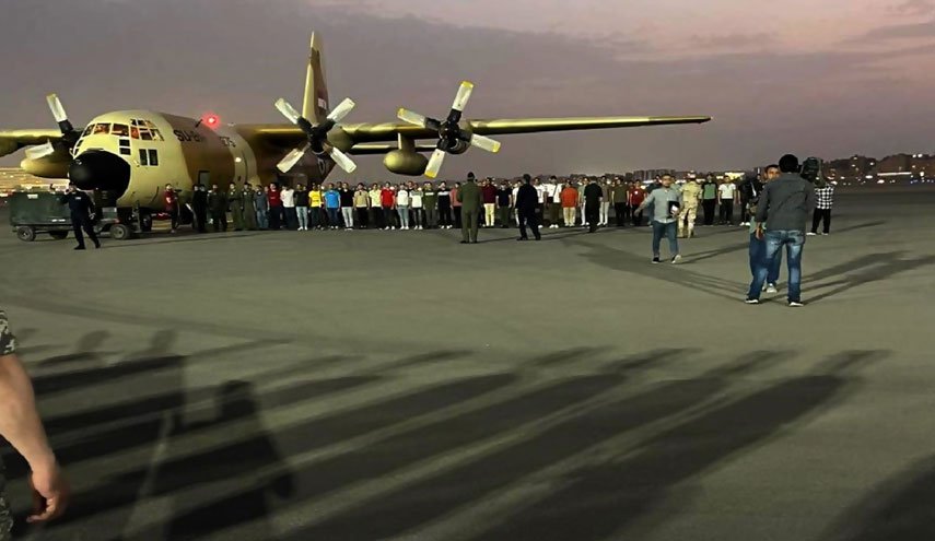 الجيش السوداني: إجلاء 177 من الأطقم الفنية للقوات الجوية المصرية 