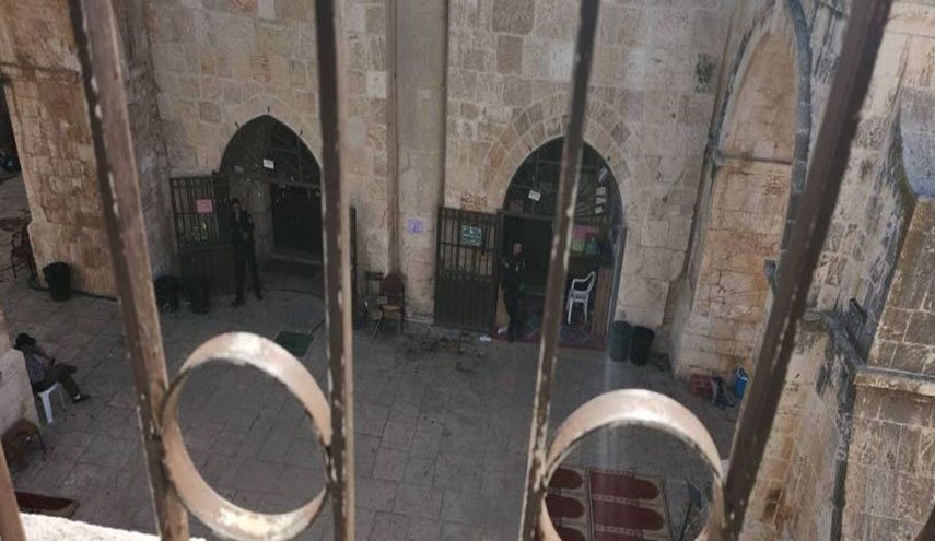 قوات الاحتلال تقتحم مصلى باب الرحمة في المسجد الاقصى