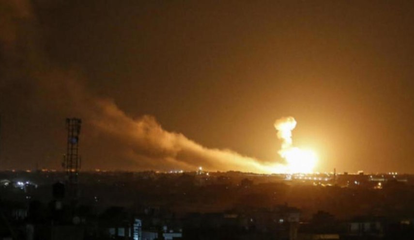 حميميم: 4 مقاتلات إسرائيلية تقصف بنى تحتية مدنية في سوريا