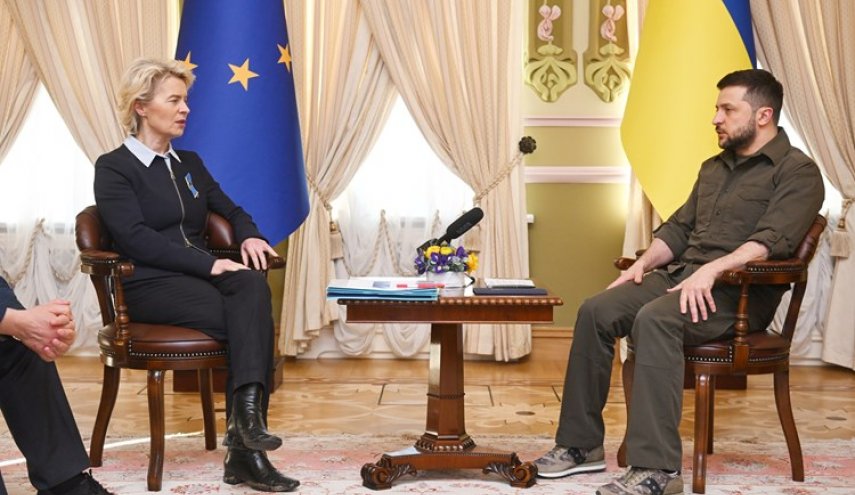 رئيسة مفوضية أوروبا تلتقي زيلينسكي في أوكرانيا اليوم
