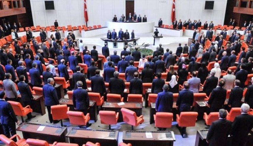 انتخابات ترکیه| حزب عدالت و توسعه پیشتاز انتخابات پارلمانی