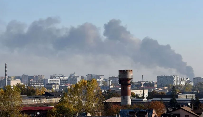 انفجارات في كييف وصافرات الإنذار تدوي في عدة مناطق بأوكرانيا