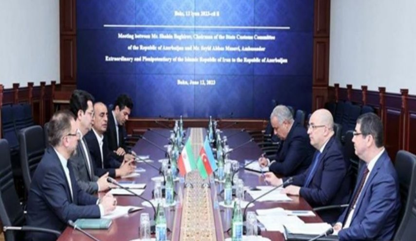بحث عملية توثيق التعاون بين جمارك إيران وجمهورية أذربيجان
