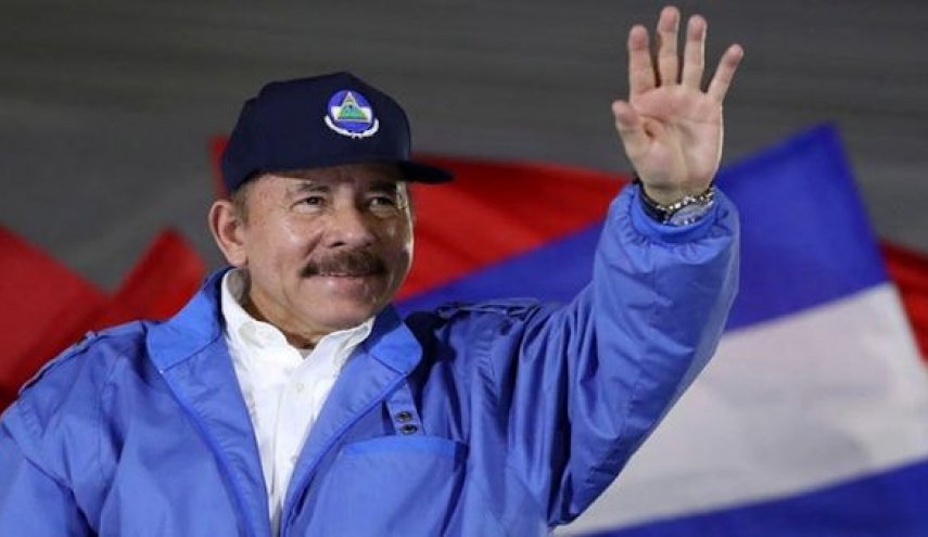 رئيس نيكاراغوا: أبلغوا حبي وإحترامي الى قائد الثورة الاسلامية في ايران