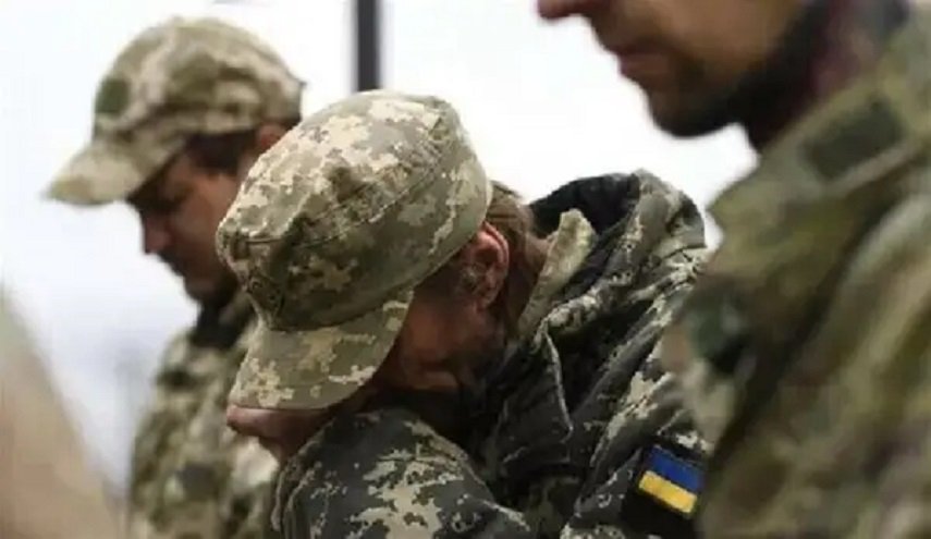 خفايا حرب اوكرانيا.. من يقود قوات كييف؟!
