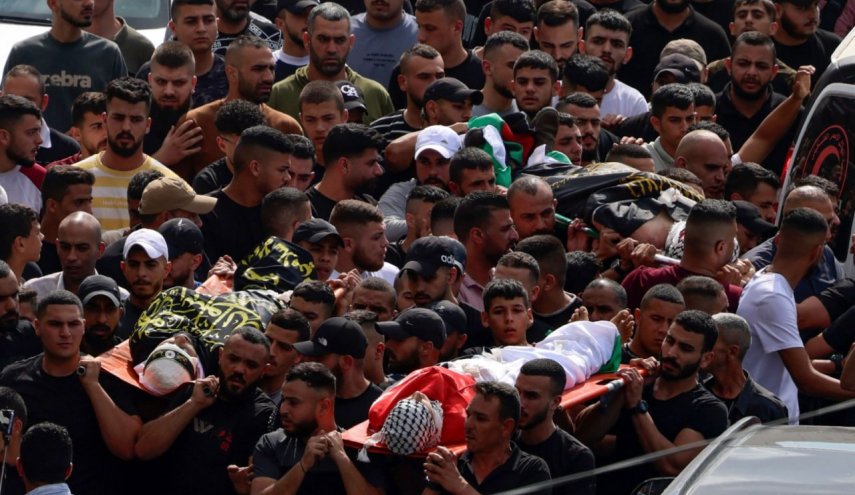  حضور گسترده فلسطینیان در مراسم تشییع پیکر شهدای امروز جنین+عکس
