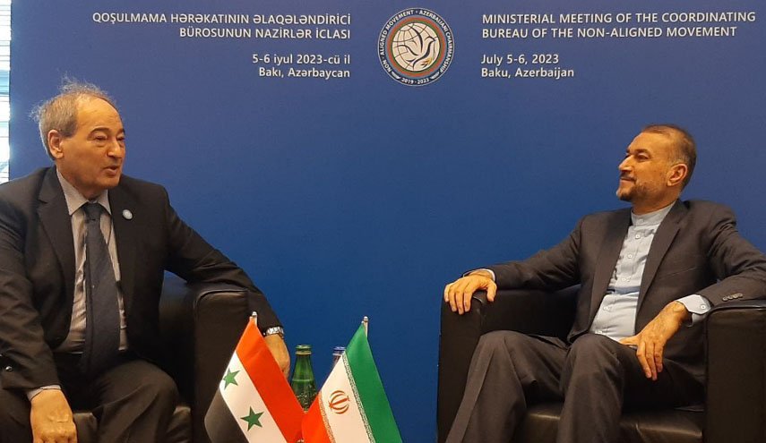 وزيرالخارجية يلتقي نظيره السوري في باكو