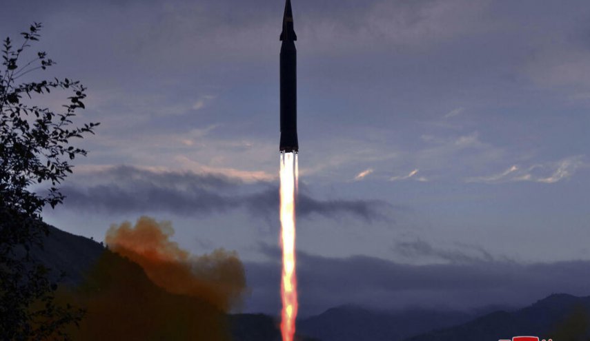 الجيش الكوري الجنوبي: كوريا الشمالية تطلق صاروخا

