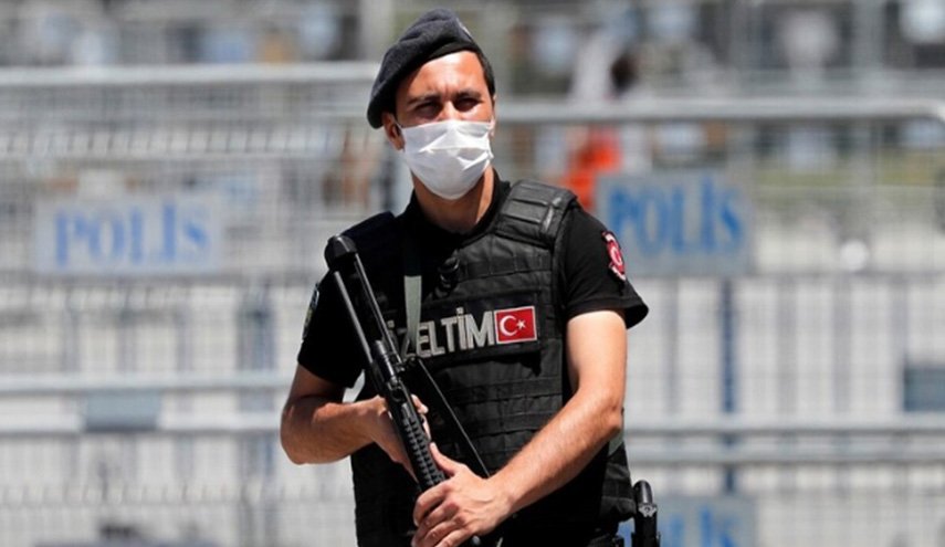 تركيا... توقيف 33 أجنبيا في عمليتين يشتبه بانتمائهم لـ'داعش'
