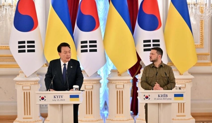 رئيس كوريا الجنوبية يتعهد بزيادة المساعدات لأوكرانيا