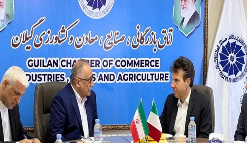 سفير ايطاليا لدى طهرن : نتلقى طلبات كثيرة من الشركات الايطالية للتعاون مع ايران