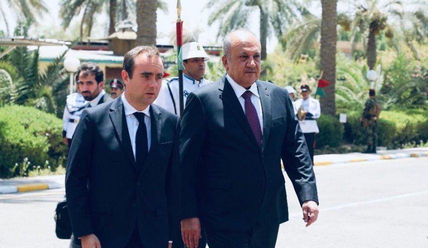 وزير الدفاع العراقي: نجاحنا في دحر الإرهاب عزز الاستقرار الإقليمي