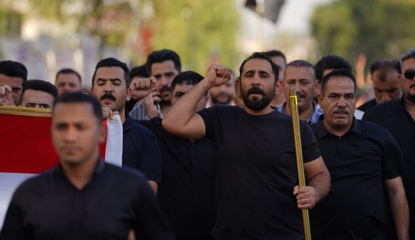 تظاهرات اهالی بصره در حمایت از قرآن کریم و محکومیت هتاکان+ تصاویر