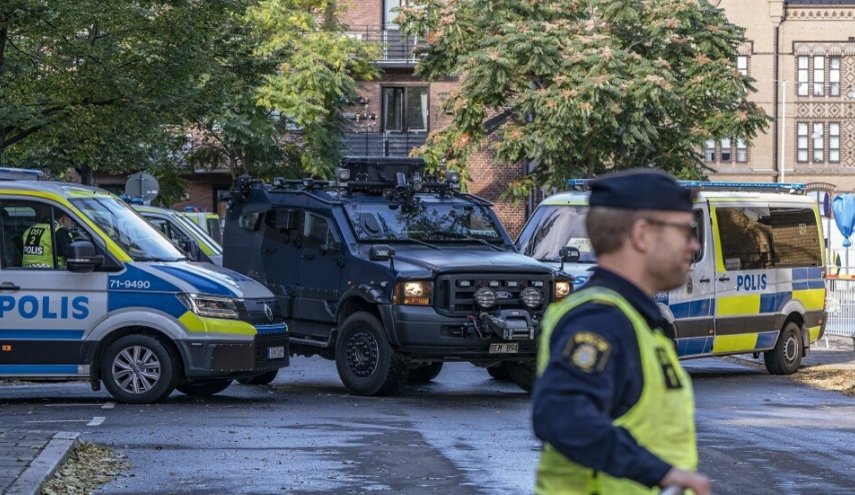 الشرطة السويدية تسمح بحرق التوراة أمام السفارة الإسرائيلية