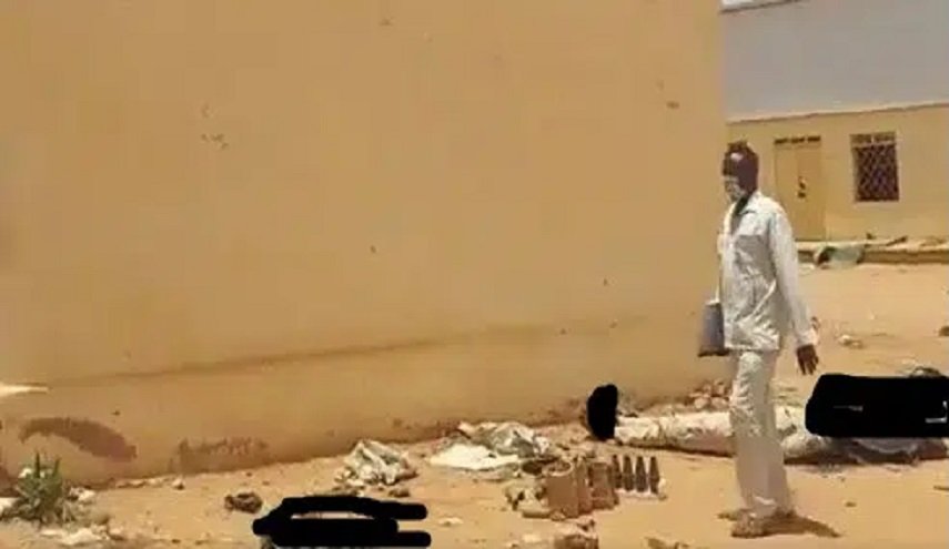 الجثث تفرش شوارع الخرطوم وسط تبادل الاتهامات بين طرفي النزاع 