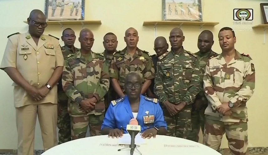 المجلس العسكري في النيجر يهدد مجموعة