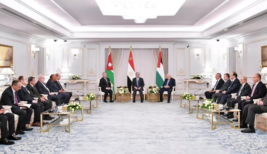 قادة مصر وفلسطين والأردن يؤكدون ضرورة إنهاء الاحتلال الإسرائيلي للأراضي الفلسطينية
