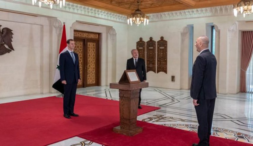 محافظ طرطوس يؤدي اليمين القانونية أمام الرئيس السوري