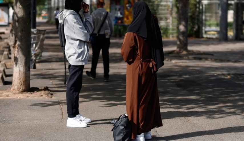 شکایت دانش‌آموز مسلمان فرانسوی به سازمان ملل علیه اقدامات تبعیض آمیز فرانسه