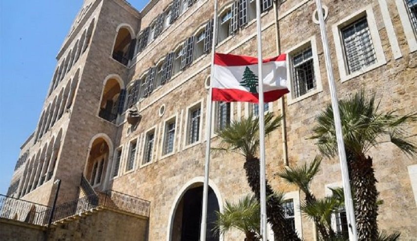 الخارجية اللبنانية تدين الاعتداء الإرهابي على الكلية الحربية بحمص