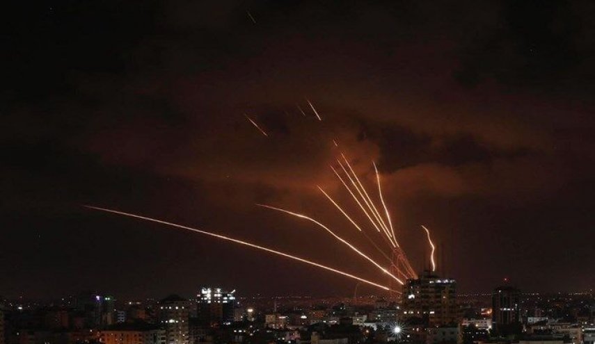 المقاومة تقصف مدينة حيفا برشقة صاروخية