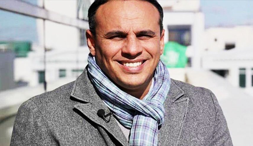 بالصورة.. صحفي تونسي يستقيل من 'بي بي سي' نصرة لغزة!