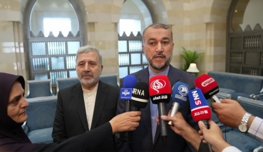 وزير الخارجية الإيراني: نتطلع إلى وقف جرائم الحرب في غزة فورا