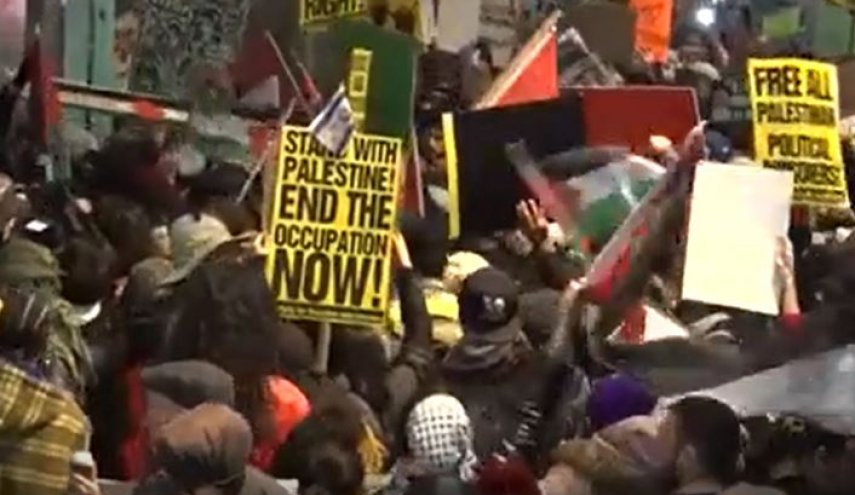 تظاهرات گسترده در محکومیت حمله به غزه در نیویورک+ ویدیو