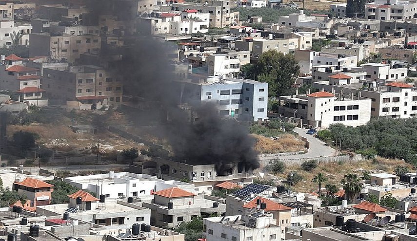 3 شهداء و9 إصابات بقصف مسيرة للاحتلال على مخيم جنين
