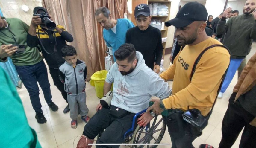 خرقا للهدنة.. الاحتلال يطلق النار على صحفي وسط غزة
