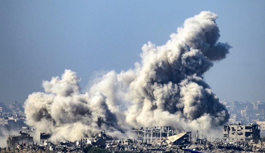 الاحتلال يقصف عدة مواقع في غزة لليوم الثاني بعد انتهاكه الهدنة