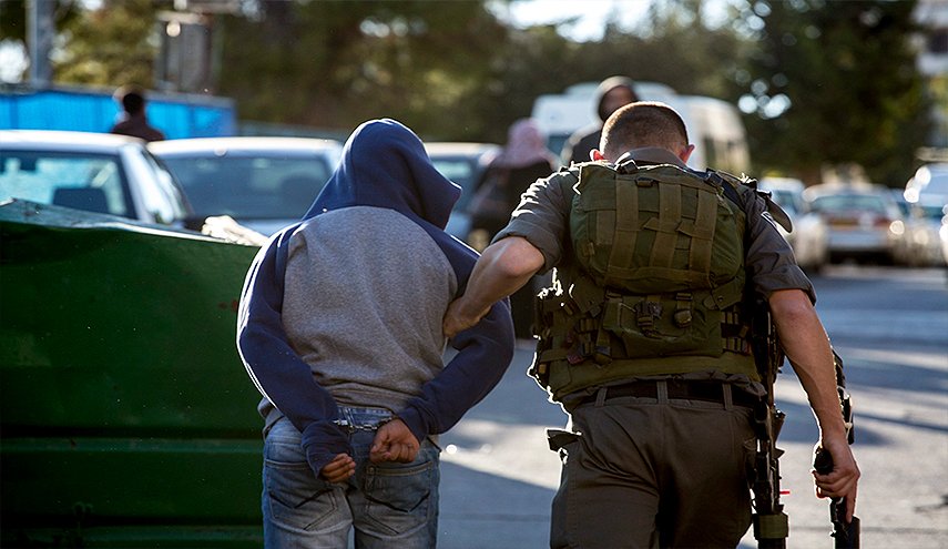 الاحتلال يعتقل 24 فلسطينيا من الضفة غالبيتهم من القدس