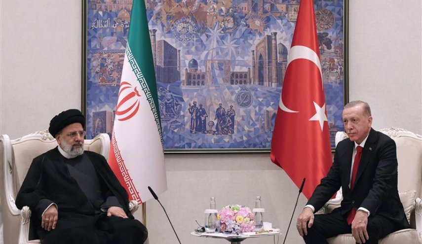 الرئيس الايراني يتوجه إلى تركيا يوم الأربعاء