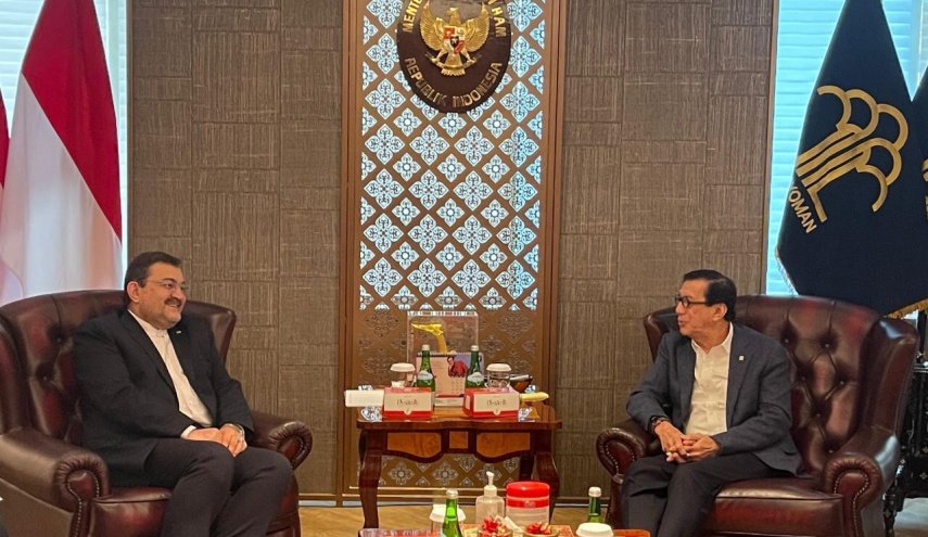 دیدار سفیر ایران با دو مقام اندونزی با محور توسعه روابط قضایی و موافقتنامه انتقال زندانیان
