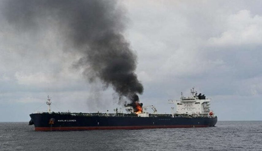 خبرهای تایید نشده از حمله موشکی یمنی ها به یک کشتی در دریای سرخ