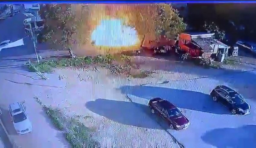 لحظه حمله پهپادی رژیم اسرائیل به خودرویی در جنوب لبنان+فیلم
