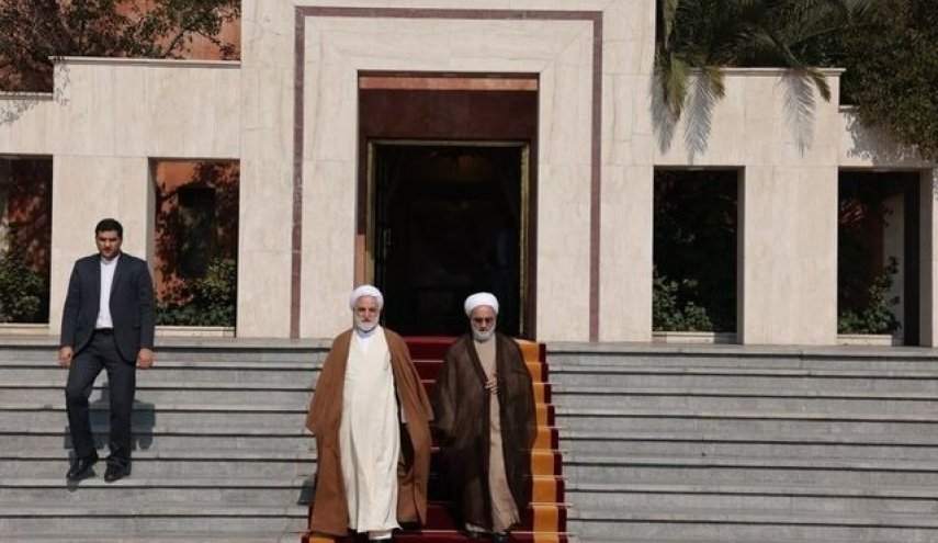 صور..رئيس قضاء إيران يزور موقع استشهاد اللواء سليماني