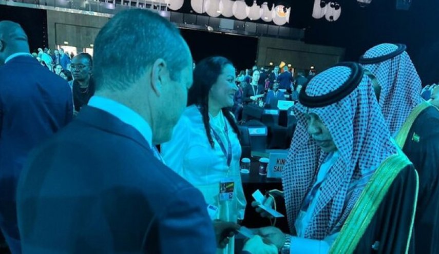 پخش فیلمی از ملاقات وزیر بازرگانی عربستان و مقام صهیونیست؛ ریاض تکذیب کرد