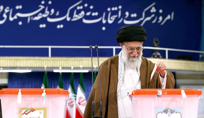 قائد الثورة الإسلامية سيدلي بصوته في الانتخابات صباح اليوم الجمعة