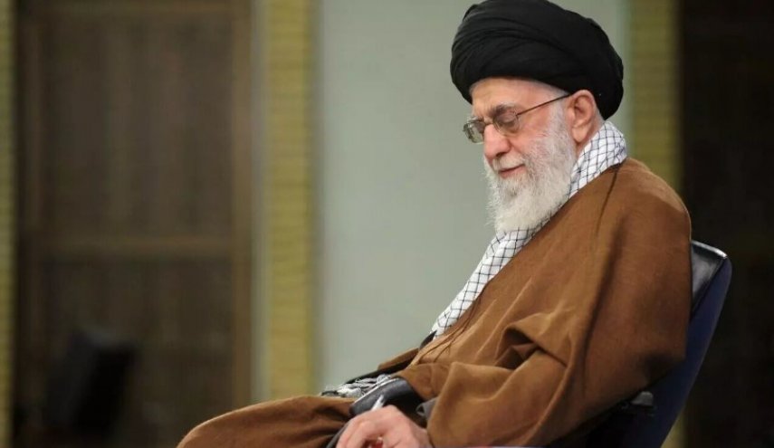 قائد الثورة الاسلامية يعزي بوفاة آية الله إمامي كاشاني