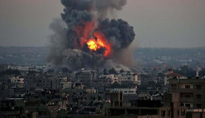 شهداء وجرحى في قصف صهيوني استهدف منازل مأهولة وسط وجنوب قطاع غزة