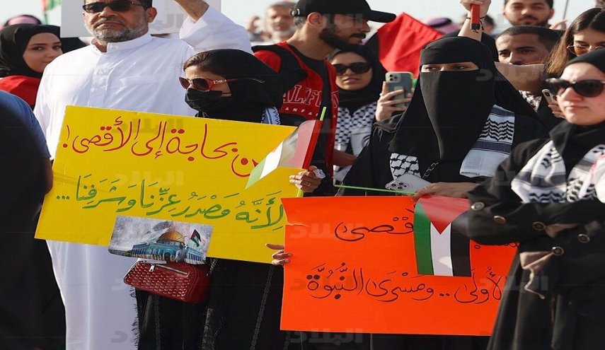 مردم بحرین در حمایت از مردم غزه تظاهرات کردند/ تاکید بر لزوم برچیده شدن سفارت تل‌آویو