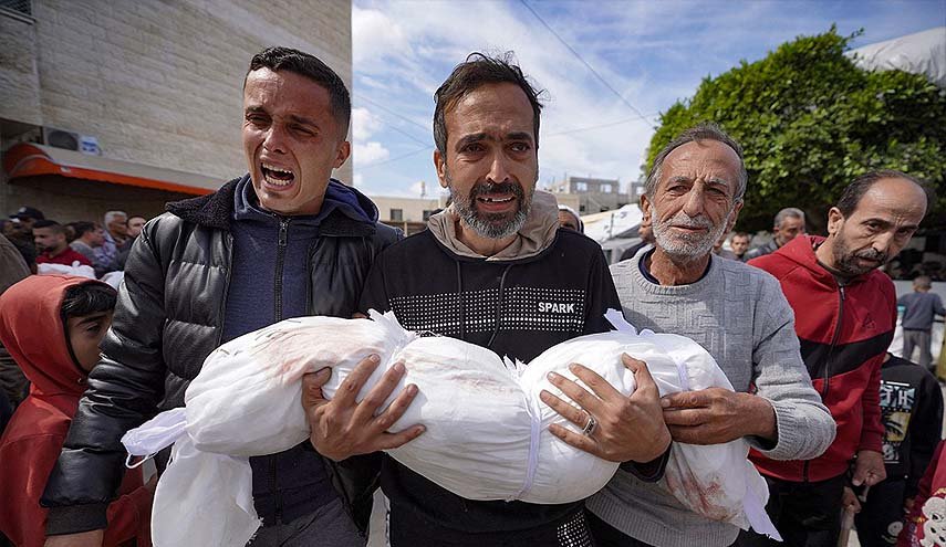 استشهاد وإصابة مواطنين فلسطينيين بقصف للاحتلال شمال غرب غزة