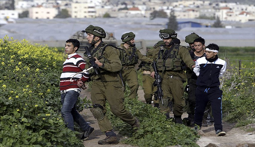 اعتقال 3 فلسطينيين في 'بيت فجار' وشابين في 'جنين' بعد اقتحامها