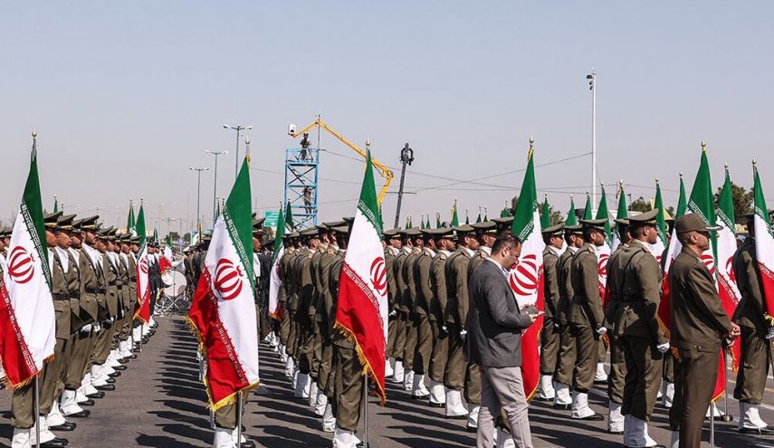 الجيش الايراني يؤكد الثبات في الدفاع باقتدار عن الجمهورية الإسلامية الإيرانية