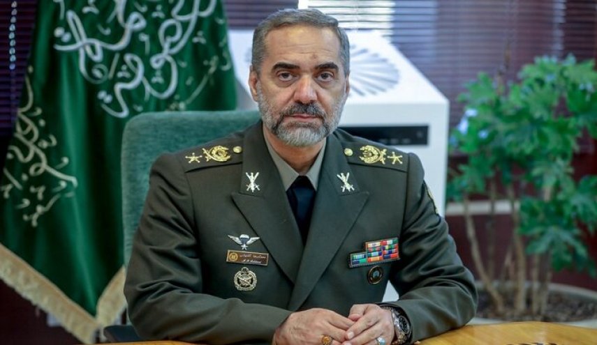 وزير الدفاع : استراتيجية القوات المسلحة هي توفير امن الخليج الفارسي ومضيق هرمز