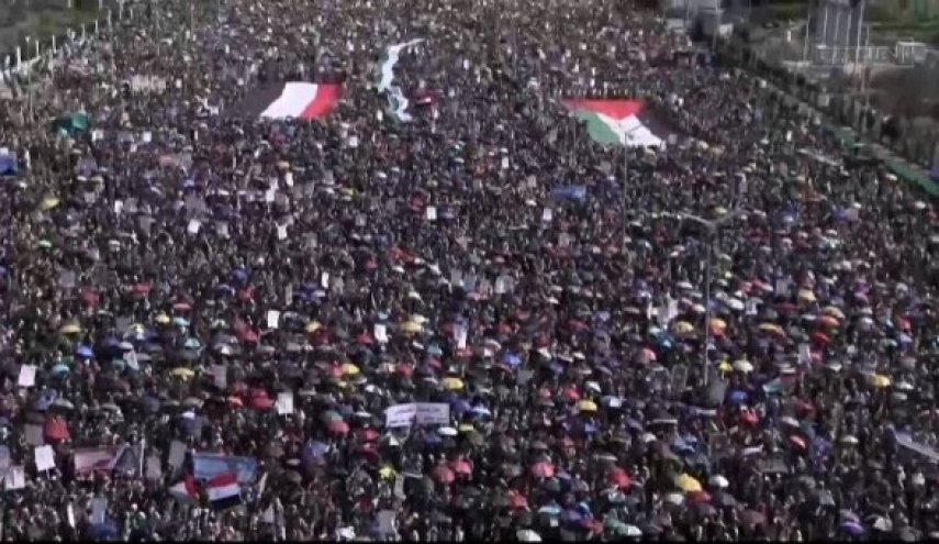 راهپیمایی میلیونی یمنی‌ها در همبستگی با ملت فلسطین در باریکه غزه + فیلم