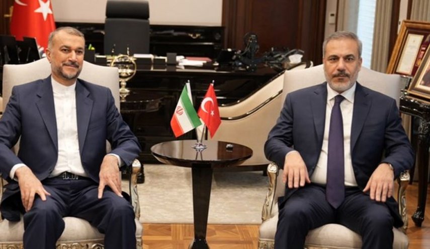 وزیر خارجه ترکیه بر توسعه همه‌جانبه روابط با ایران تأکید کرد
