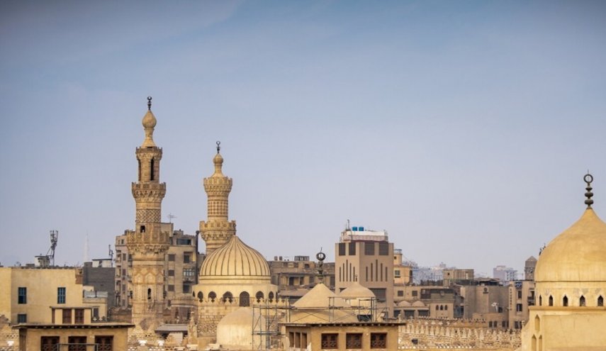 فتوی مثيرة للجدل.. الأزهر يحرم لعبة الطائرة! 