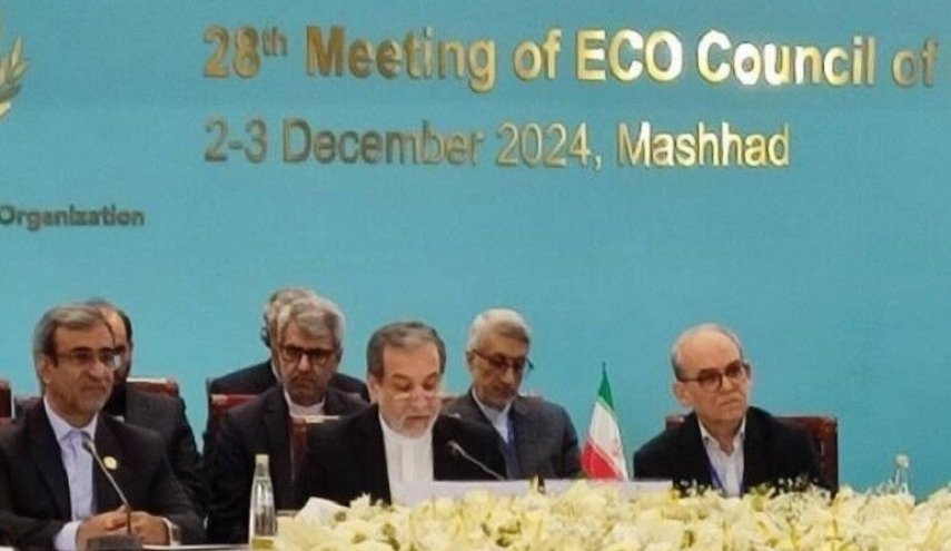 عراقجي يؤكد على توسيع التعاون الاقتصادي بين الدول الأعضاء في ايكو